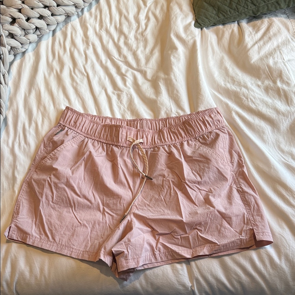 Avalanche Light Pink Women's Cargo Shorts